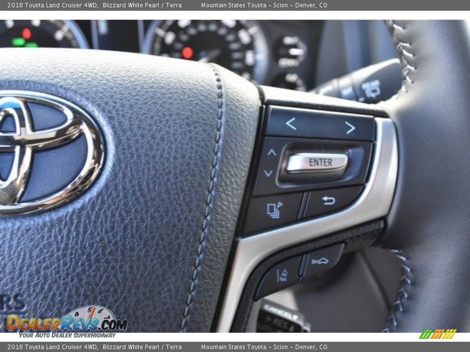 2018 Toyota Land Cruiser 4WD Blizzard White Pearl / Terra Photo #31