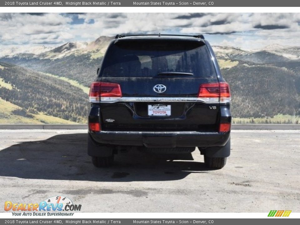 2018 Toyota Land Cruiser 4WD Midnight Black Metallic / Terra Photo #4