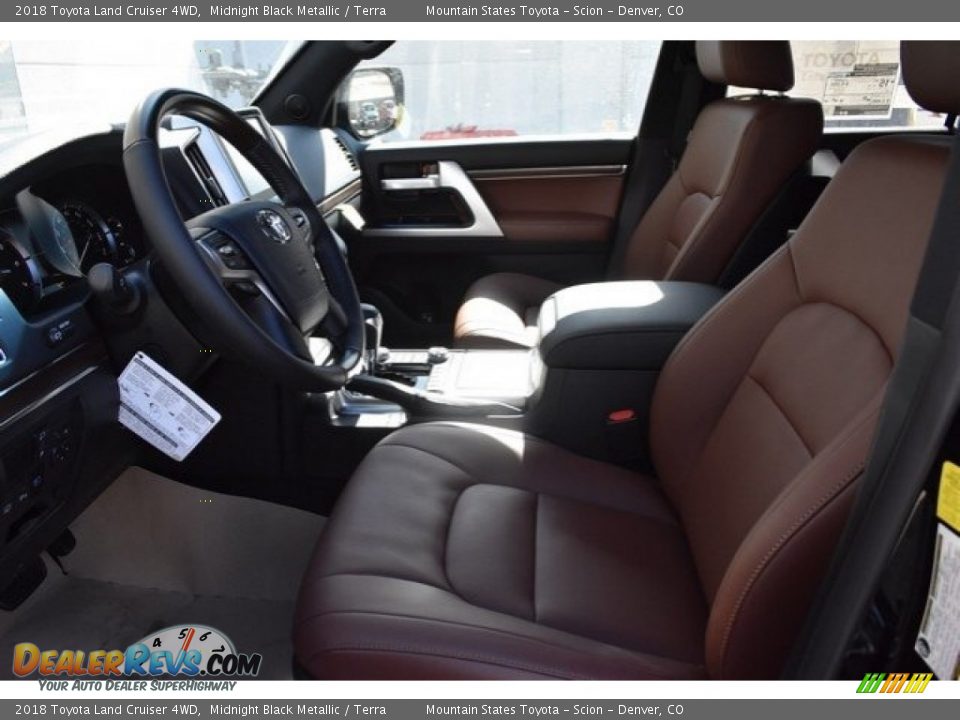 2018 Toyota Land Cruiser 4WD Midnight Black Metallic / Terra Photo #6