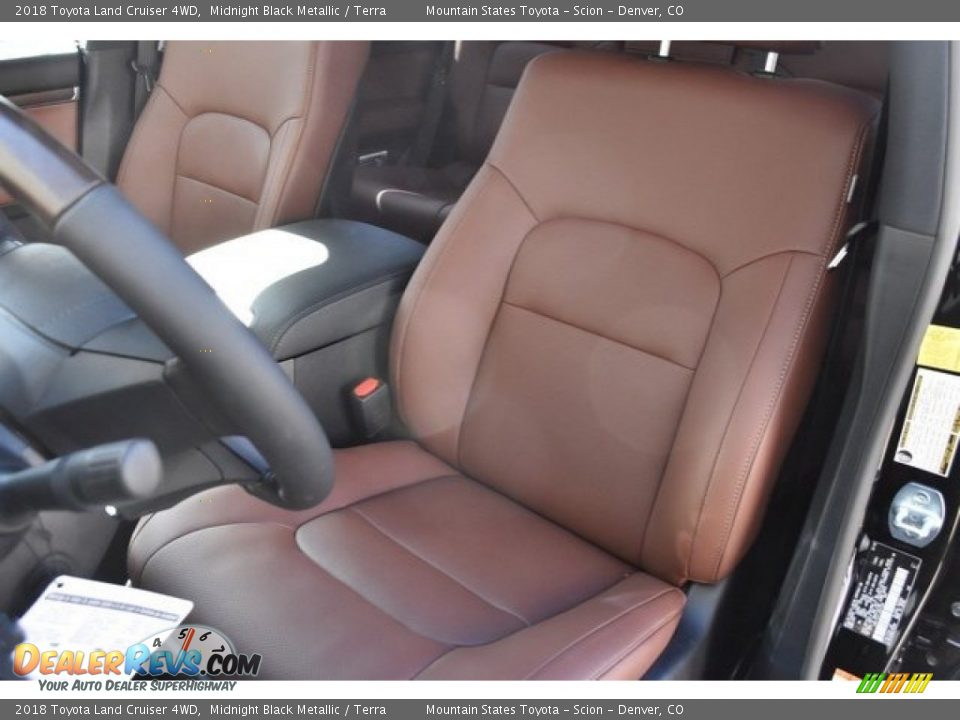 2018 Toyota Land Cruiser 4WD Midnight Black Metallic / Terra Photo #7