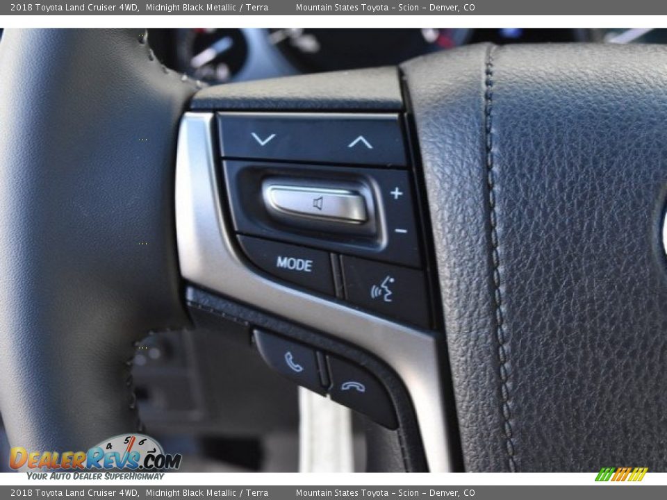 2018 Toyota Land Cruiser 4WD Midnight Black Metallic / Terra Photo #29