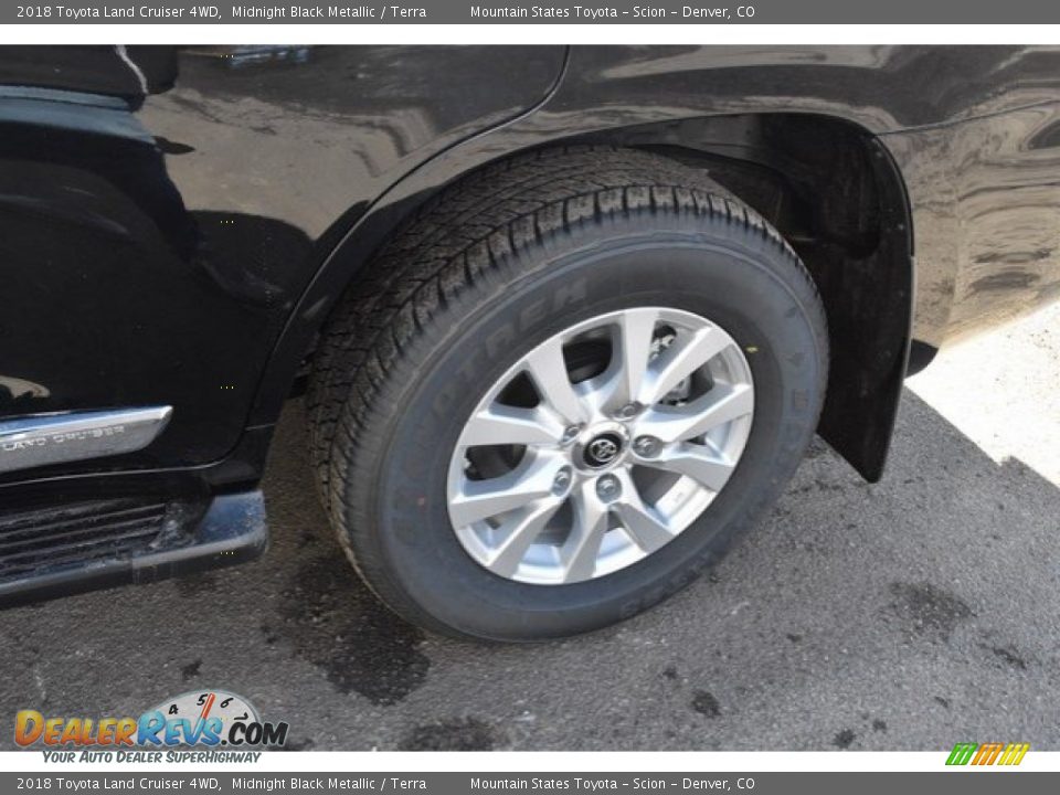 2018 Toyota Land Cruiser 4WD Midnight Black Metallic / Terra Photo #36