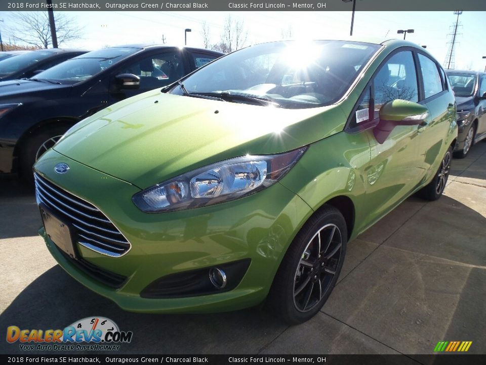 2018 Ford Fiesta SE Hatchback Outrageous Green / Charcoal Black Photo #1