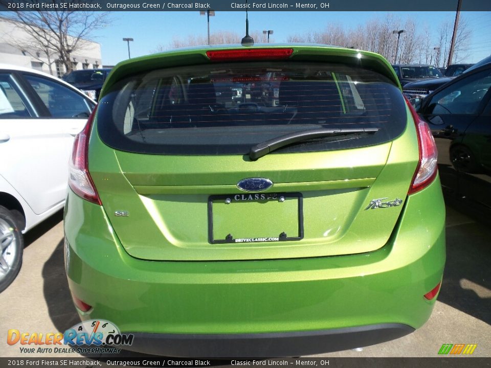 2018 Ford Fiesta SE Hatchback Outrageous Green / Charcoal Black Photo #4