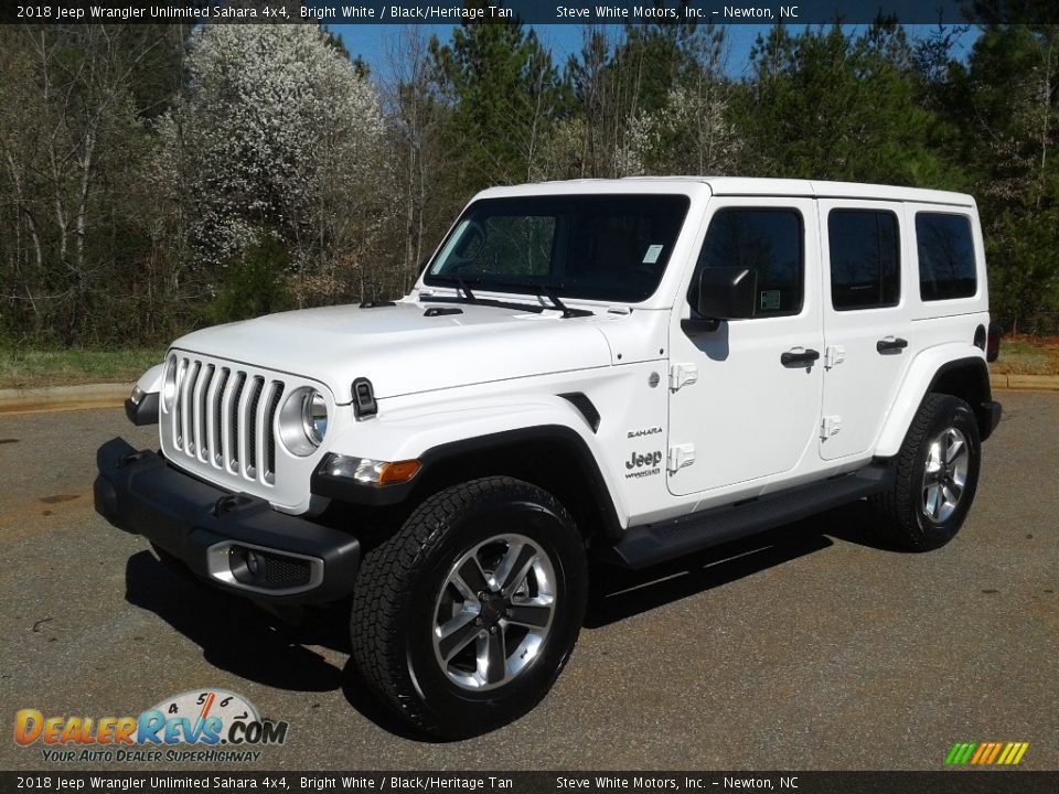 2018 Jeep Wrangler Unlimited Sahara 4x4 Bright White / Black/Heritage Tan Photo #2