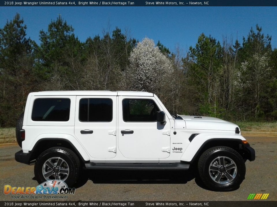 2018 Jeep Wrangler Unlimited Sahara 4x4 Bright White / Black/Heritage Tan Photo #5