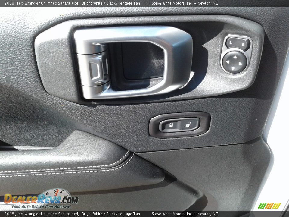 2018 Jeep Wrangler Unlimited Sahara 4x4 Bright White / Black/Heritage Tan Photo #9