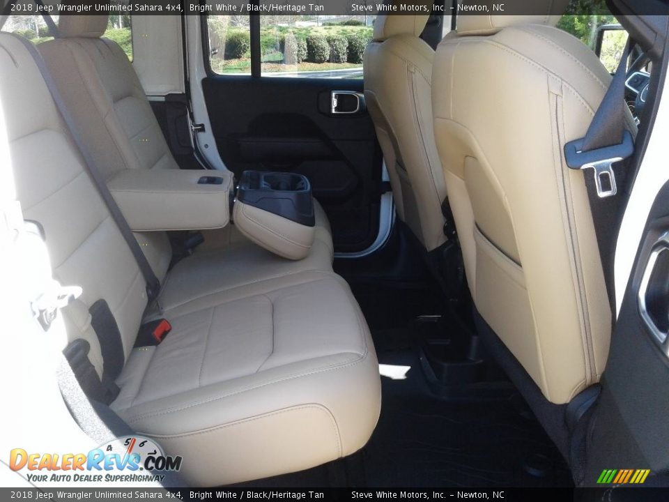 2018 Jeep Wrangler Unlimited Sahara 4x4 Bright White / Black/Heritage Tan Photo #13