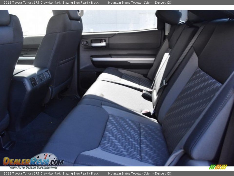 2018 Toyota Tundra SR5 CrewMax 4x4 Blazing Blue Pearl / Black Photo #15