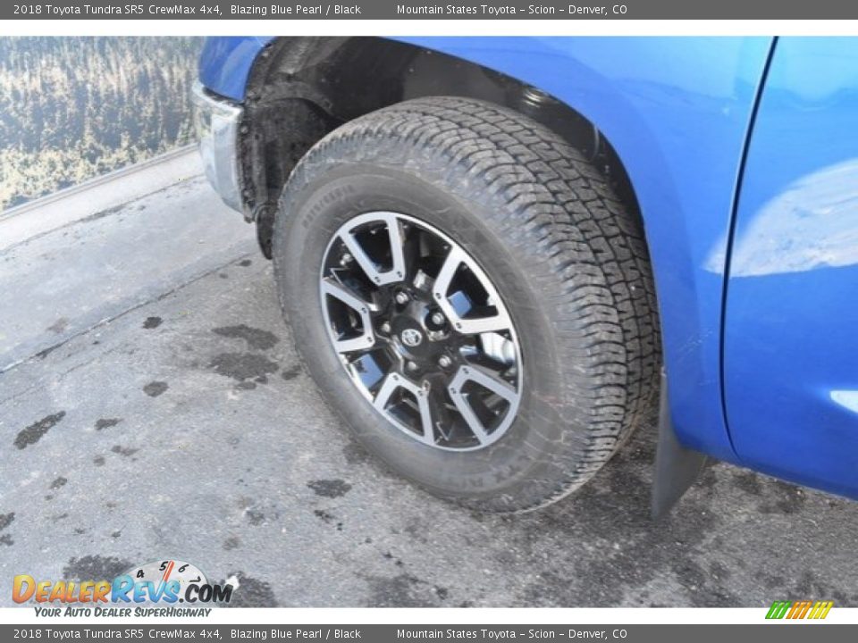 2018 Toyota Tundra SR5 CrewMax 4x4 Blazing Blue Pearl / Black Photo #32