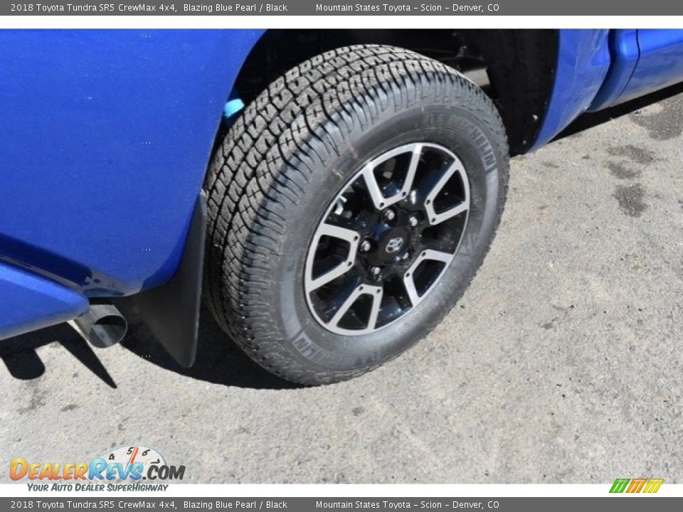 2018 Toyota Tundra SR5 CrewMax 4x4 Blazing Blue Pearl / Black Photo #34