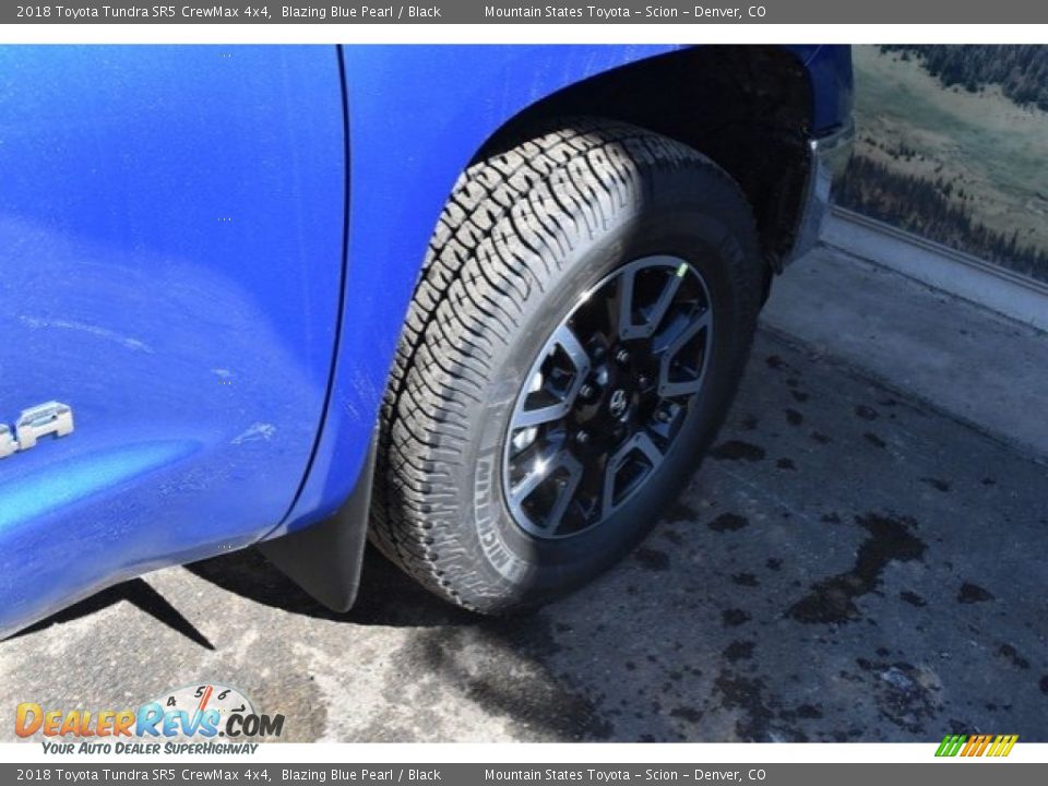 2018 Toyota Tundra SR5 CrewMax 4x4 Blazing Blue Pearl / Black Photo #35
