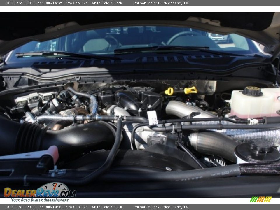 2018 Ford F350 Super Duty Lariat Crew Cab 4x4 White Gold / Black Photo #31
