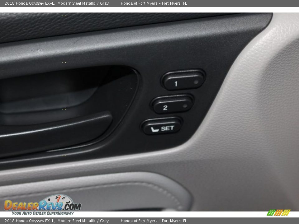 2018 Honda Odyssey EX-L Modern Steel Metallic / Gray Photo #15