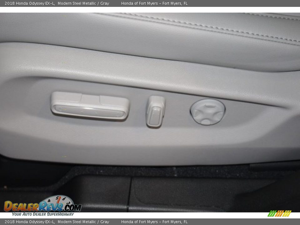 2018 Honda Odyssey EX-L Modern Steel Metallic / Gray Photo #18