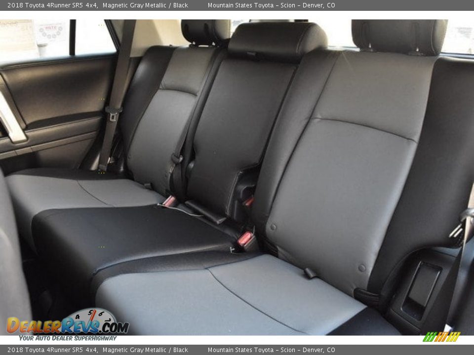2018 Toyota 4Runner SR5 4x4 Magnetic Gray Metallic / Black Photo #15