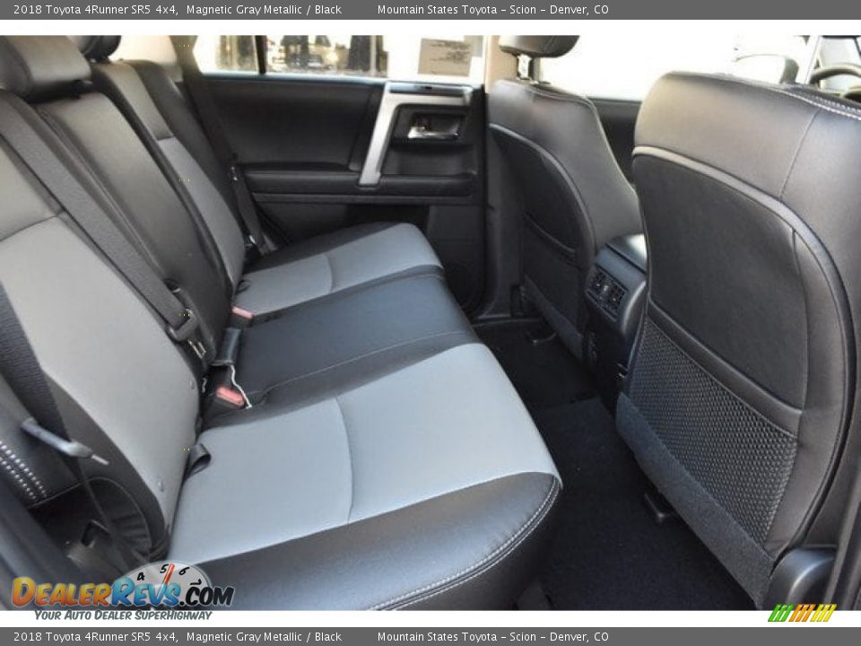 2018 Toyota 4Runner SR5 4x4 Magnetic Gray Metallic / Black Photo #17