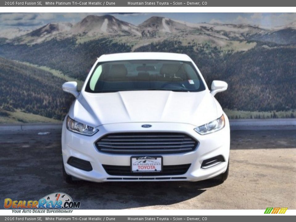 2016 Ford Fusion SE White Platinum Tri-Coat Metallic / Dune Photo #4