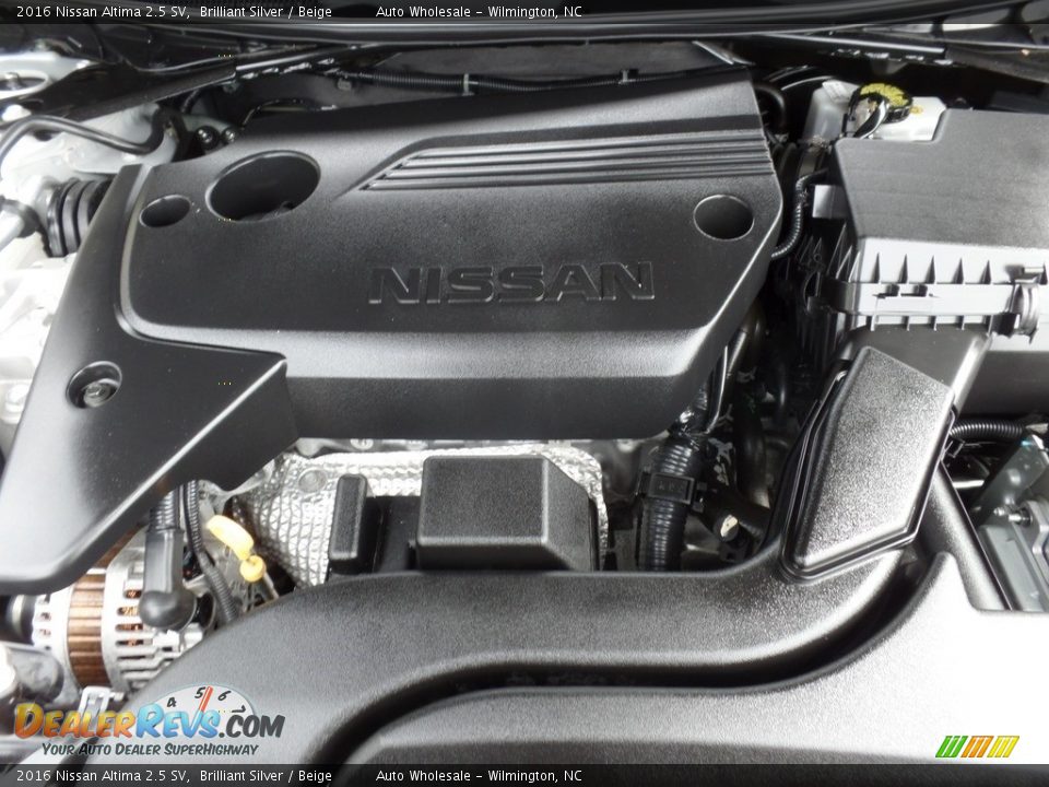 2016 Nissan Altima 2.5 SV Brilliant Silver / Beige Photo #6