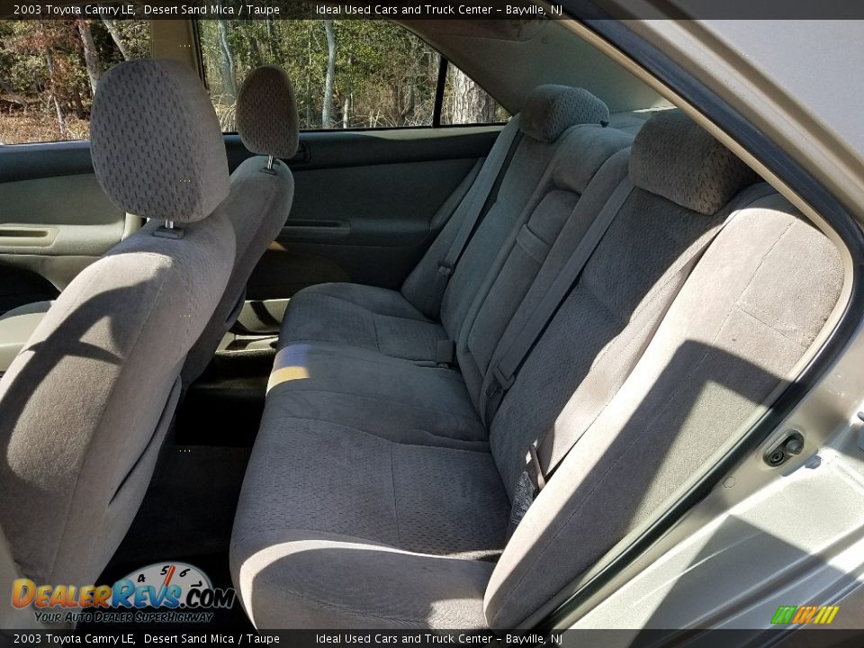 2003 Toyota Camry LE Desert Sand Mica / Taupe Photo #23