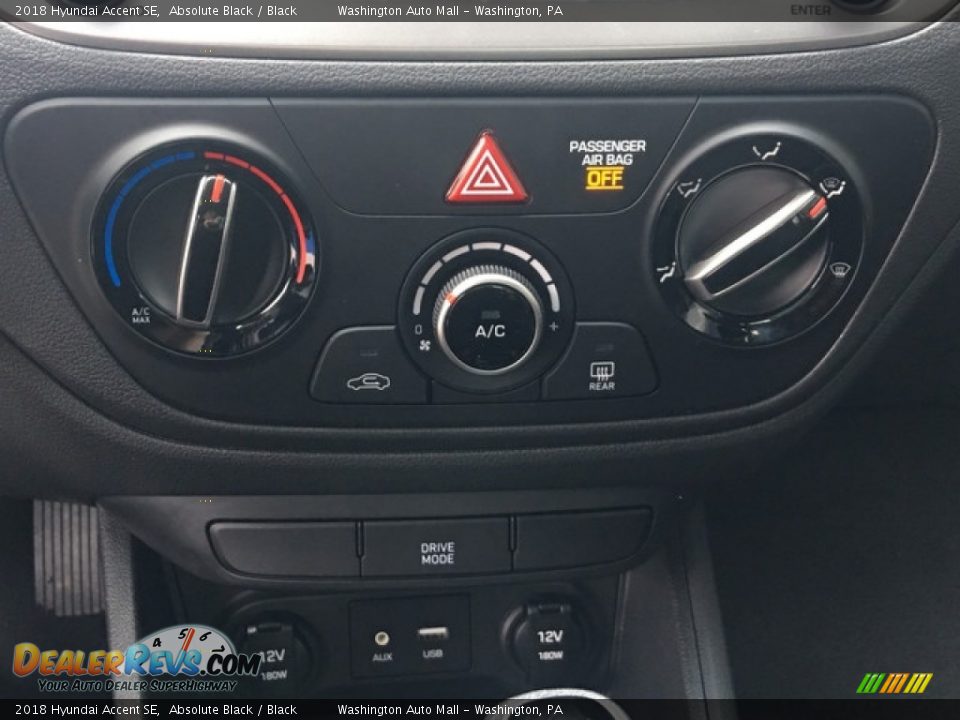 2018 Hyundai Accent SE Absolute Black / Black Photo #17