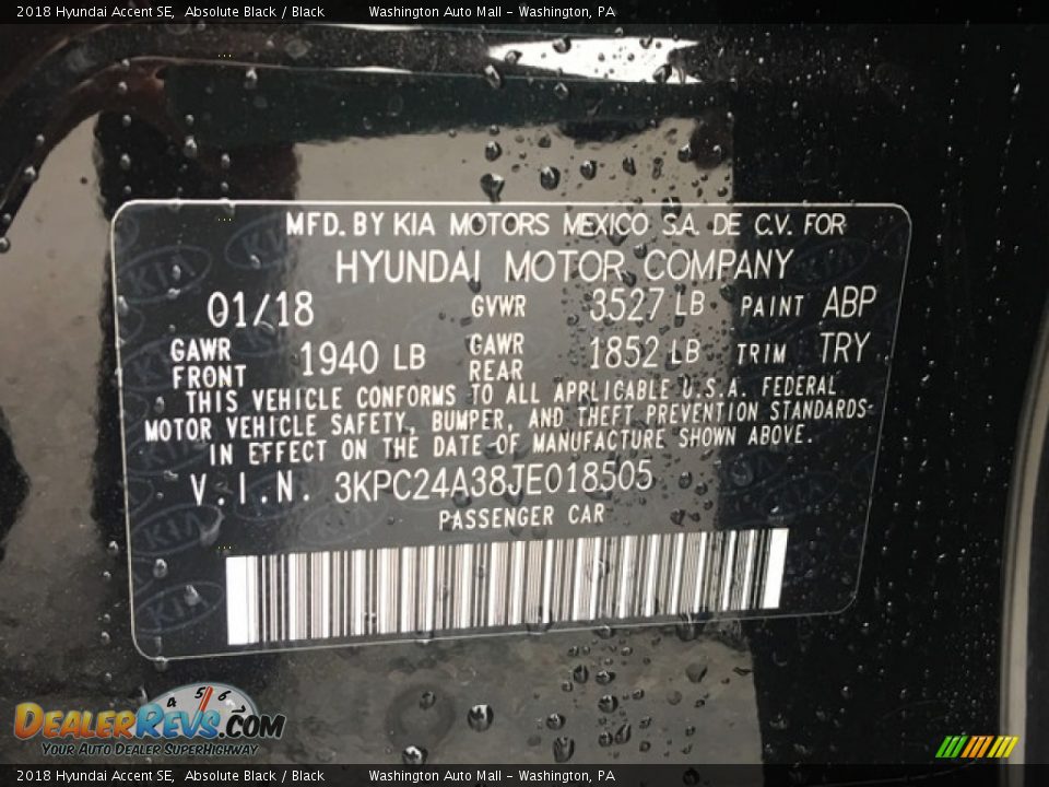 2018 Hyundai Accent SE Absolute Black / Black Photo #25