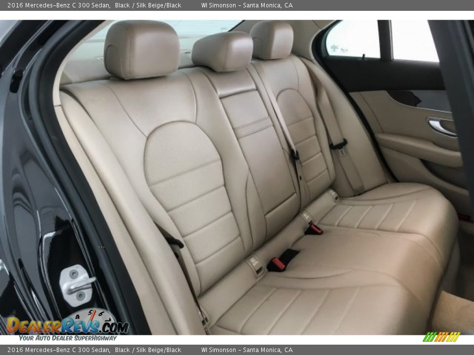 2016 Mercedes-Benz C 300 Sedan Black / Silk Beige/Black Photo #15