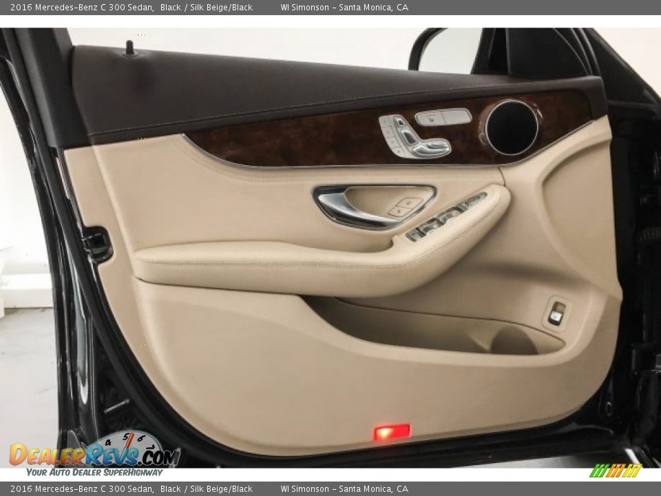 2016 Mercedes-Benz C 300 Sedan Black / Silk Beige/Black Photo #24