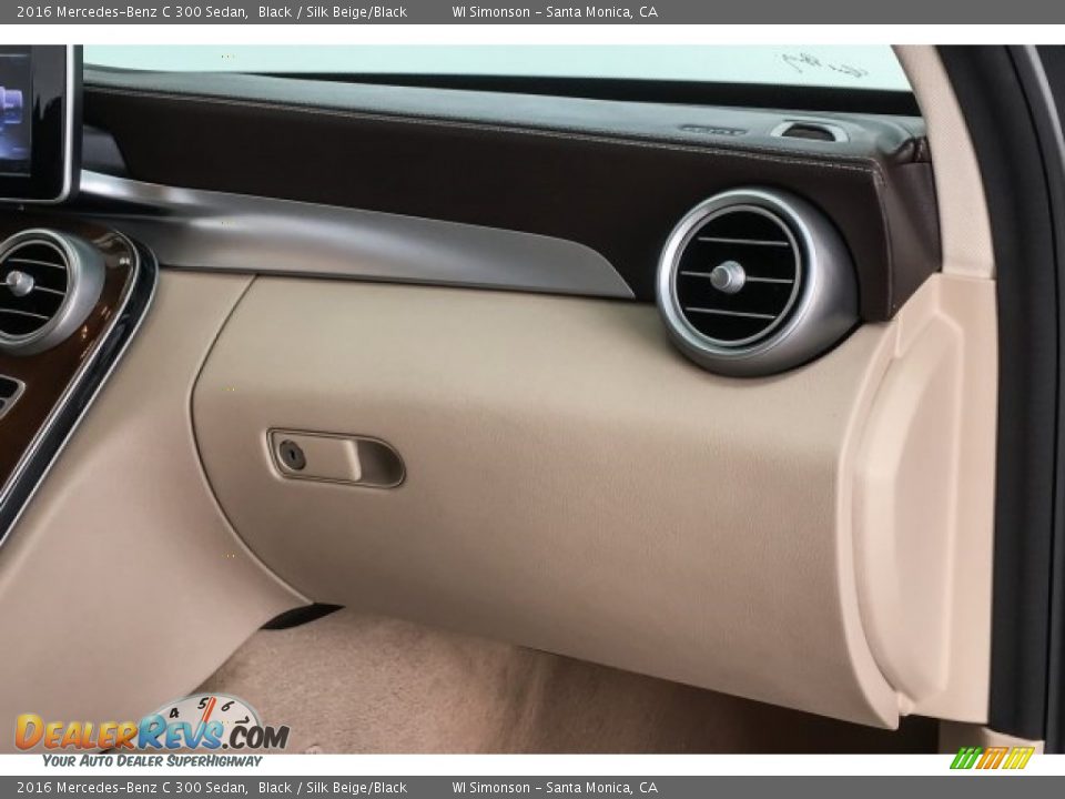 2016 Mercedes-Benz C 300 Sedan Black / Silk Beige/Black Photo #27