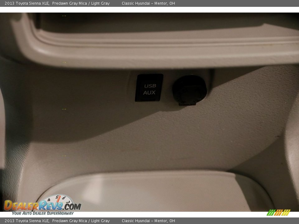 2013 Toyota Sienna XLE Predawn Gray Mica / Light Gray Photo #17