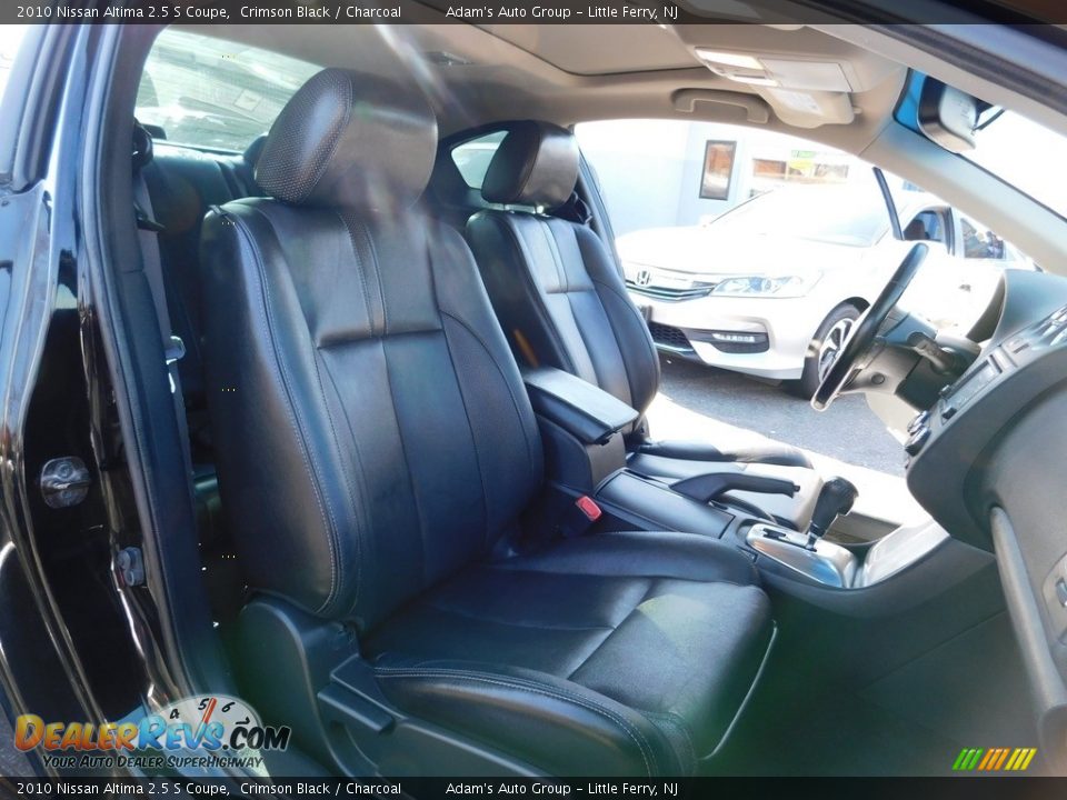 2010 Nissan Altima 2.5 S Coupe Crimson Black / Charcoal Photo #18