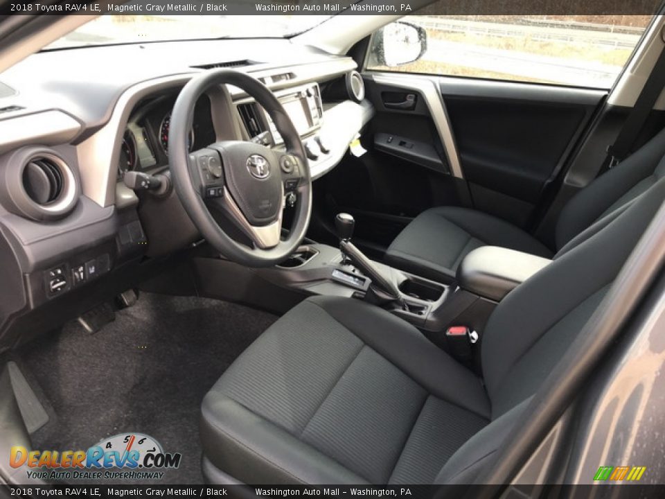 Black Interior - 2018 Toyota RAV4 LE Photo #7