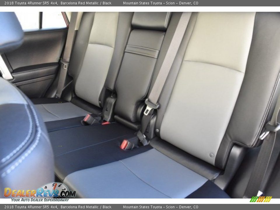 2018 Toyota 4Runner SR5 4x4 Barcelona Red Metallic / Black Photo #16