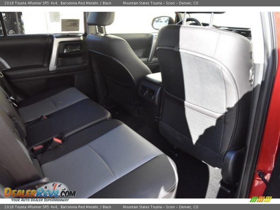 2018 Toyota 4Runner SR5 4x4 Barcelona Red Metallic / Black Photo #17