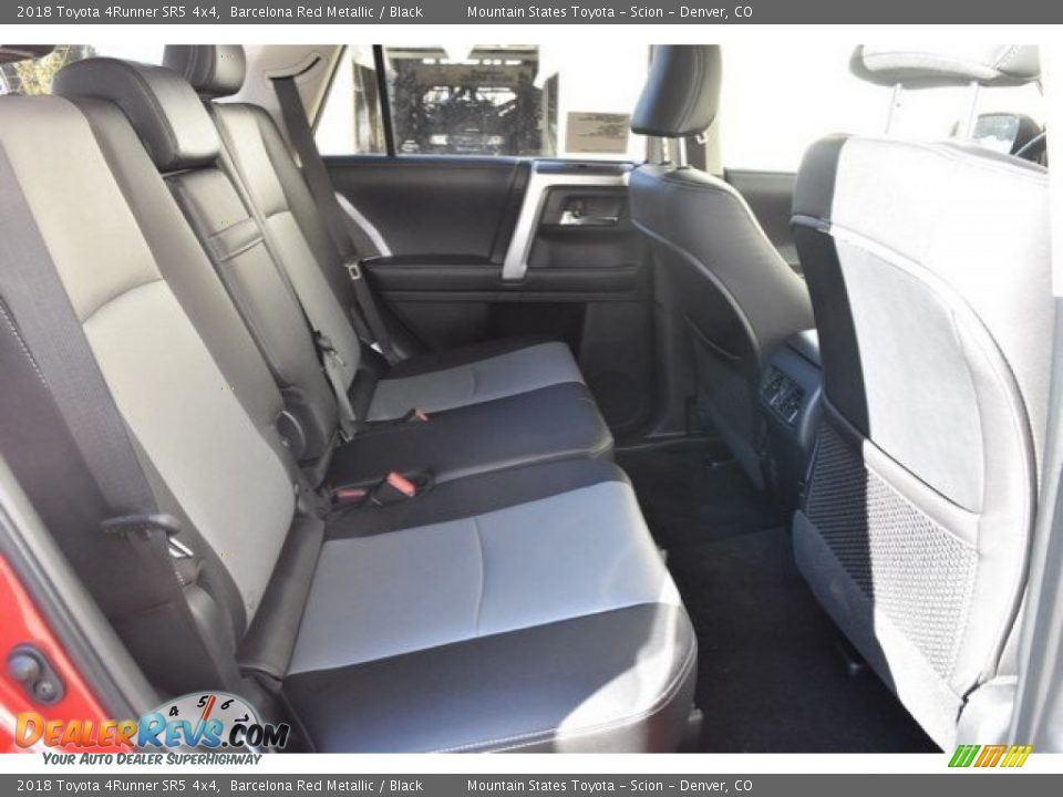 2018 Toyota 4Runner SR5 4x4 Barcelona Red Metallic / Black Photo #18