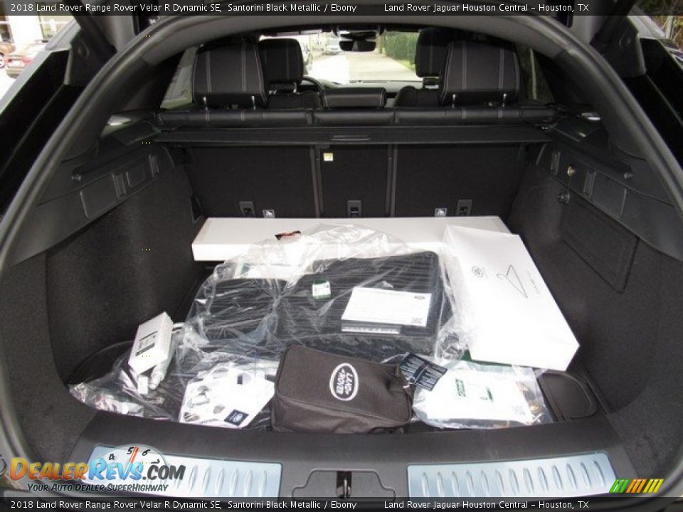 2018 Land Rover Range Rover Velar R Dynamic SE Santorini Black Metallic / Ebony Photo #17