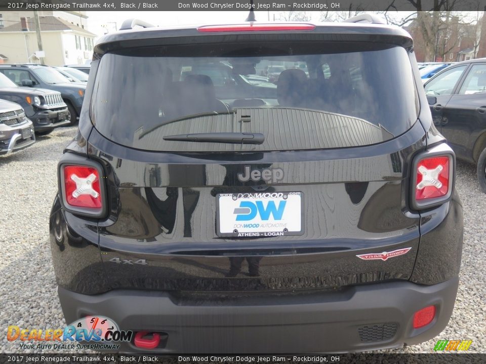 2017 Jeep Renegade Trailhawk 4x4 Black / Black Photo #11