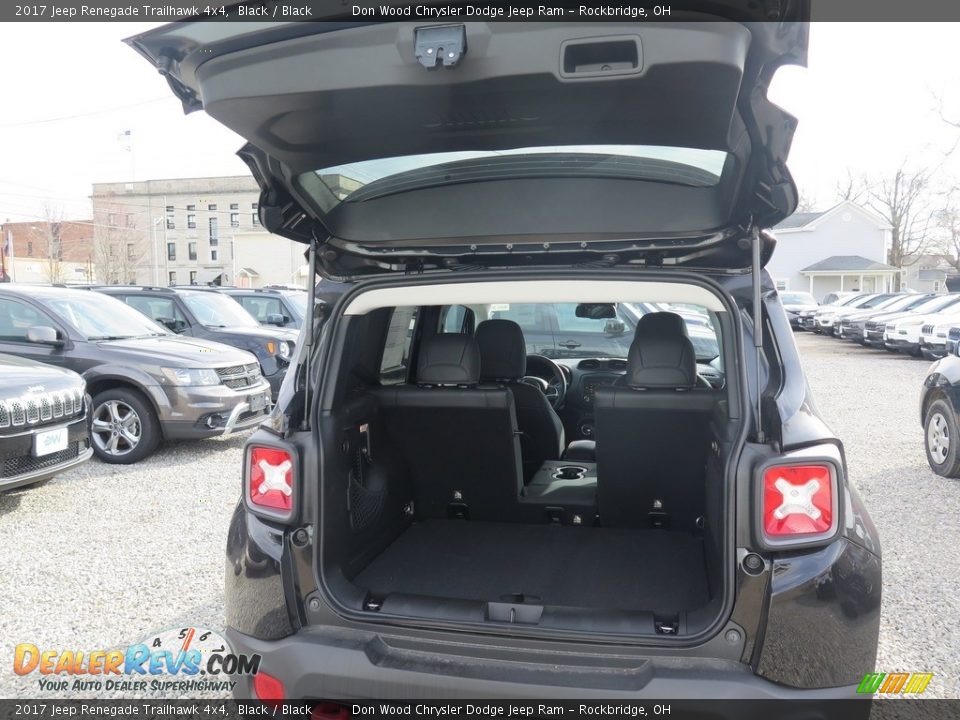 2017 Jeep Renegade Trailhawk 4x4 Black / Black Photo #23