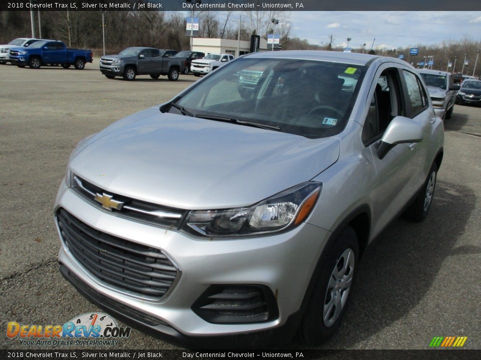 2018 Chevrolet Trax LS Silver Ice Metallic / Jet Black Photo #5