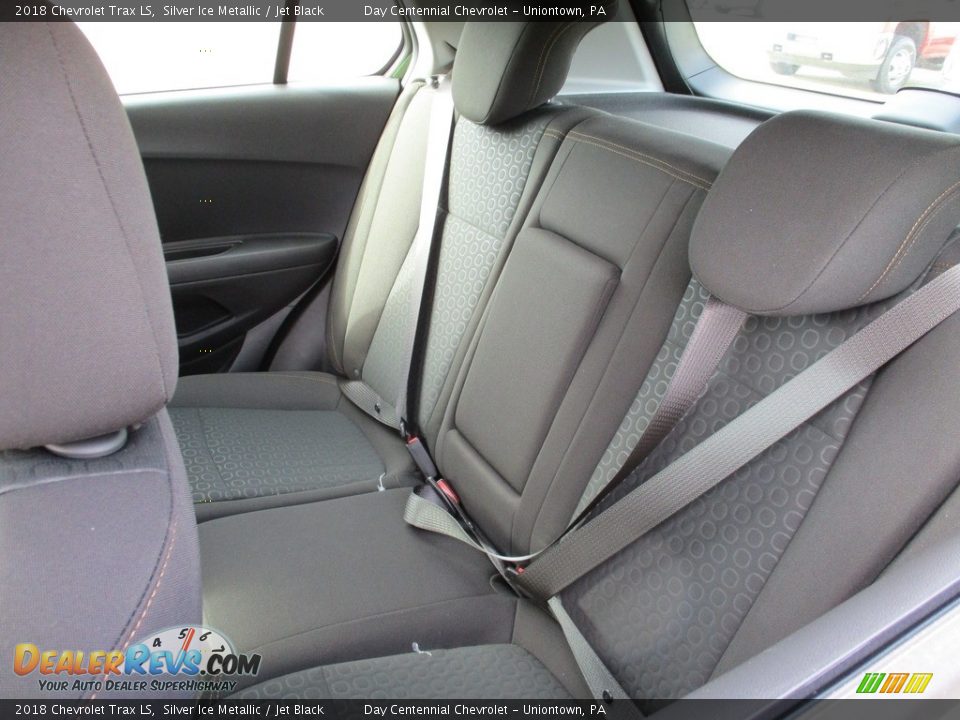 2018 Chevrolet Trax LS Silver Ice Metallic / Jet Black Photo #12