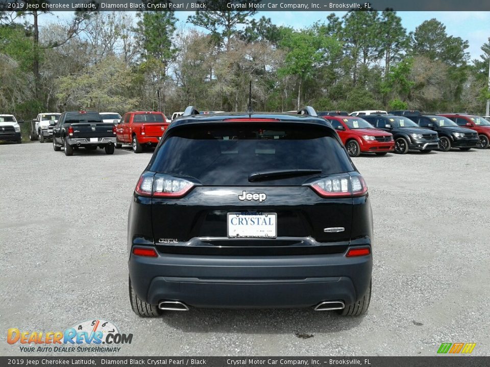 2019 Jeep Cherokee Latitude Diamond Black Crystal Pearl / Black Photo #4