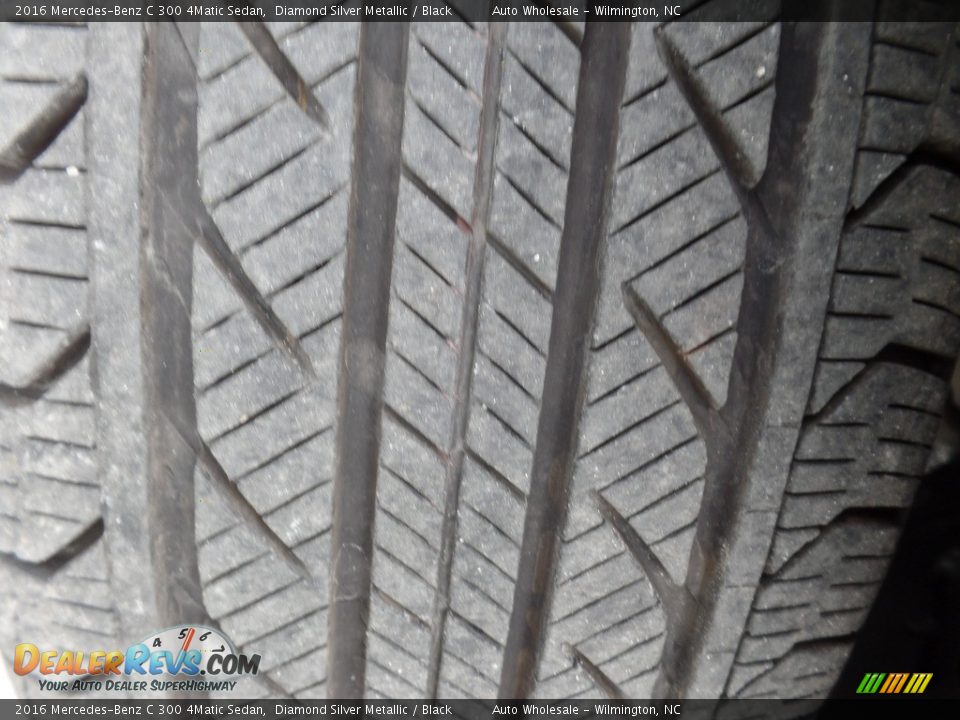 2016 Mercedes-Benz C 300 4Matic Sedan Diamond Silver Metallic / Black Photo #9