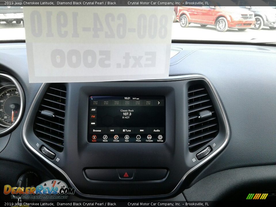 Controls of 2019 Jeep Cherokee Latitude Photo #15