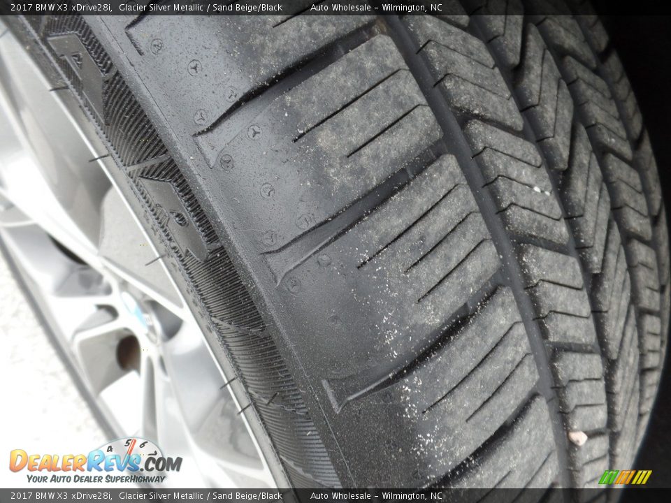 2017 BMW X3 xDrive28i Glacier Silver Metallic / Sand Beige/Black Photo #8