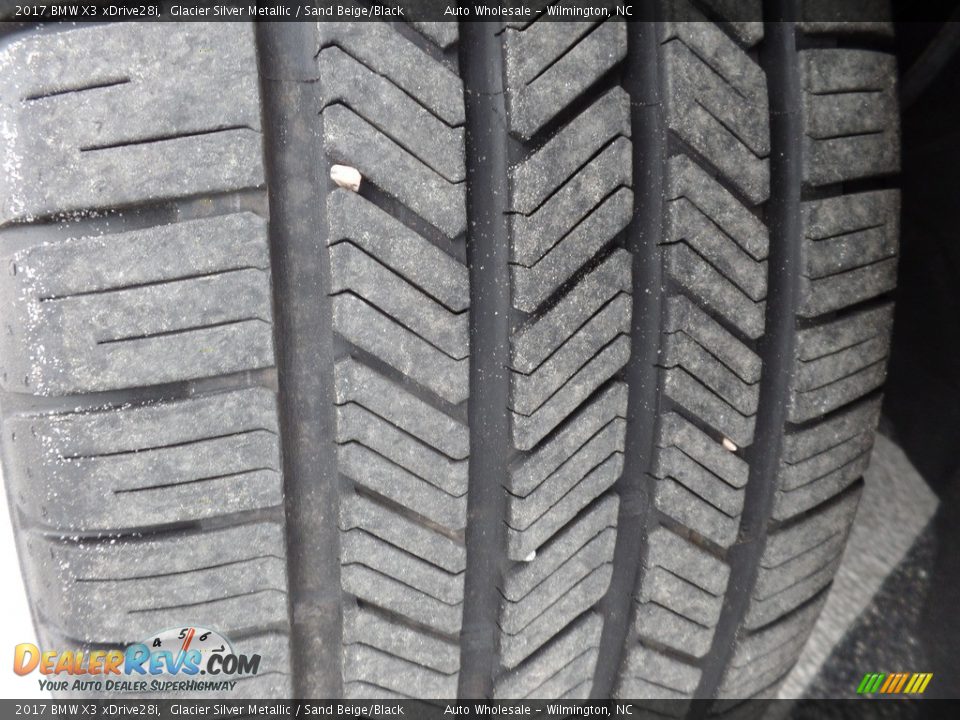 2017 BMW X3 xDrive28i Glacier Silver Metallic / Sand Beige/Black Photo #9