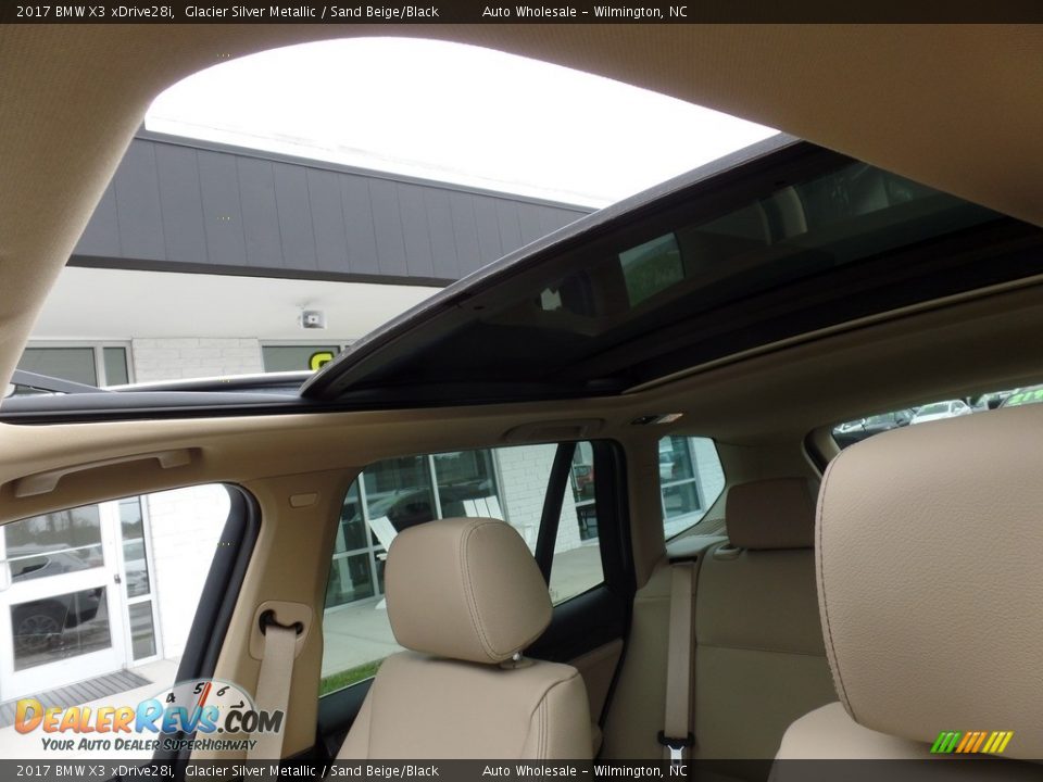 2017 BMW X3 xDrive28i Glacier Silver Metallic / Sand Beige/Black Photo #11