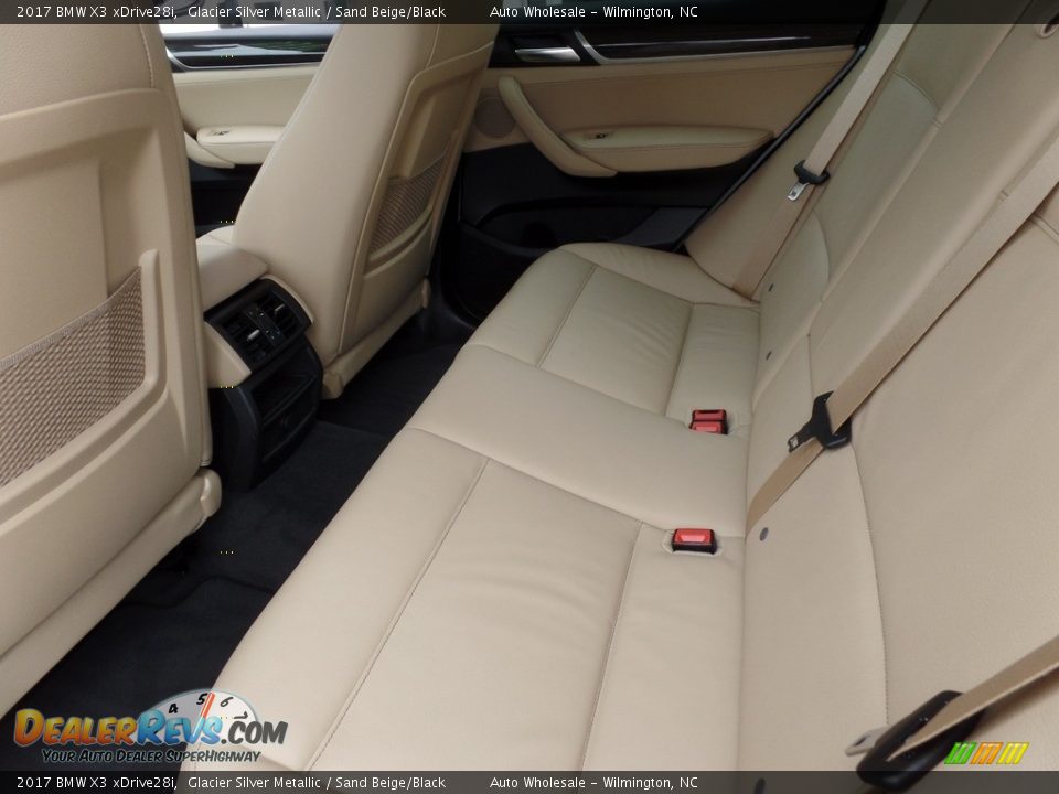 2017 BMW X3 xDrive28i Glacier Silver Metallic / Sand Beige/Black Photo #12
