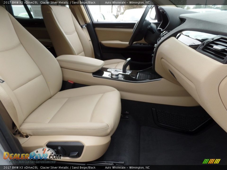 2017 BMW X3 xDrive28i Glacier Silver Metallic / Sand Beige/Black Photo #13