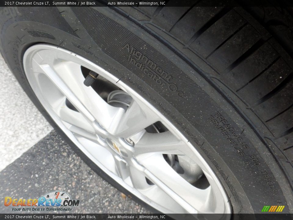 2017 Chevrolet Cruze LT Summit White / Jet Black Photo #8