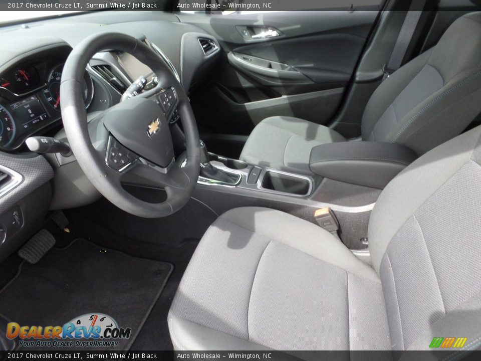 2017 Chevrolet Cruze LT Summit White / Jet Black Photo #11